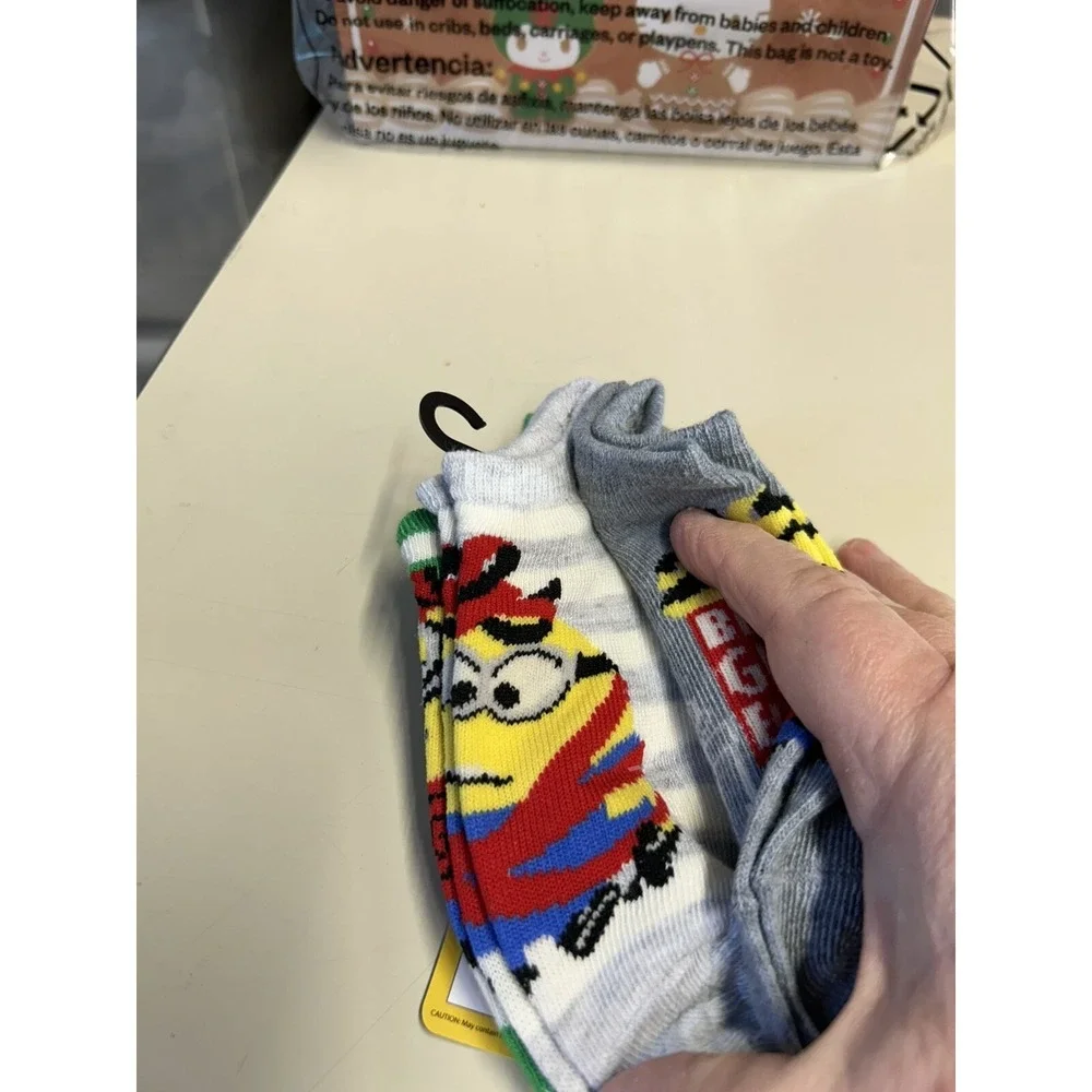Minions Holiday 3 Pack No Show Socks Size 7-1/2 To 3-1/2 NEW With TAGS